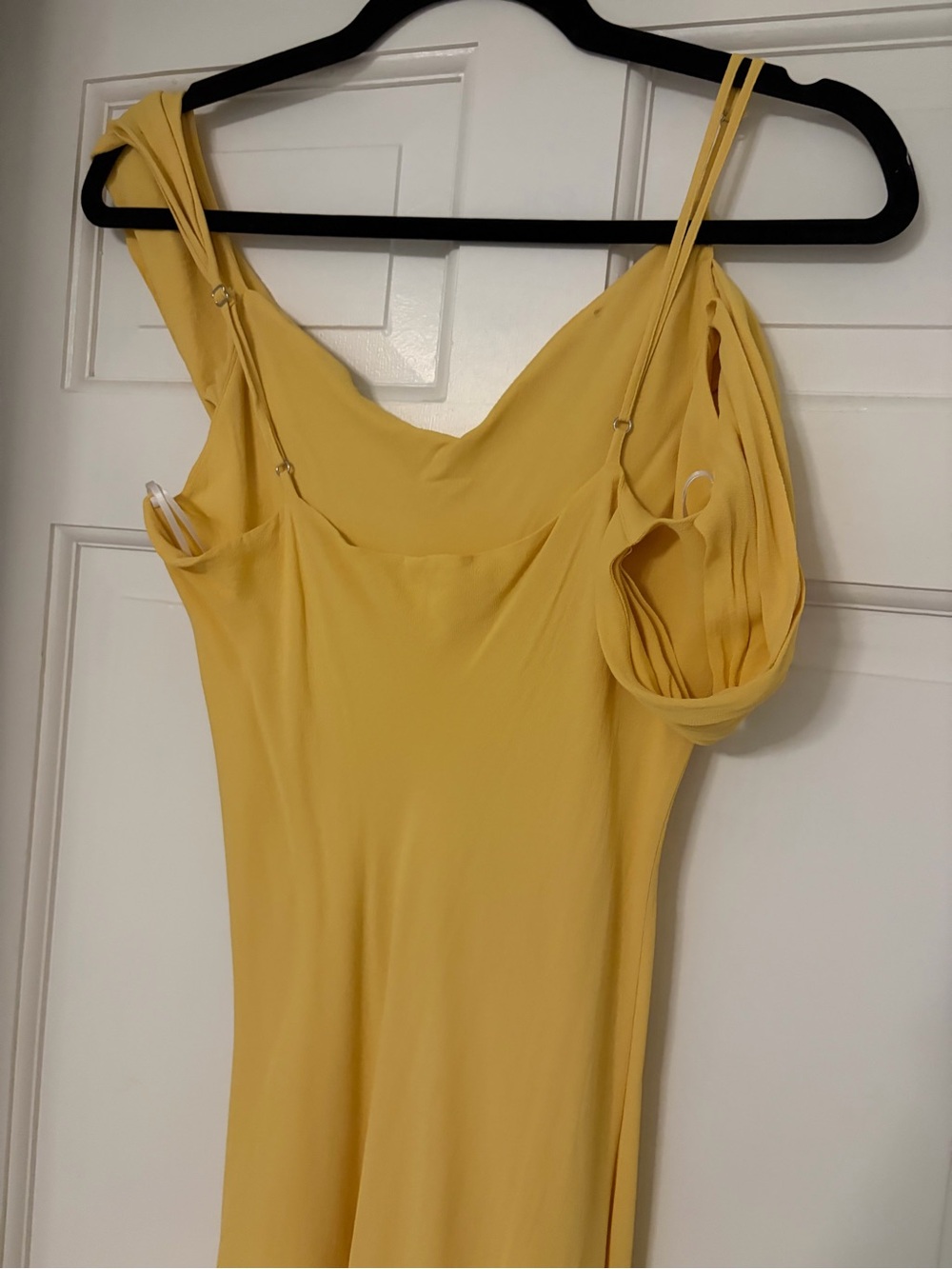 Reformation Reya dress in sunshine - Picture 4 of 6